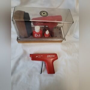 Red Anti-Static Gun for Vinyl Care